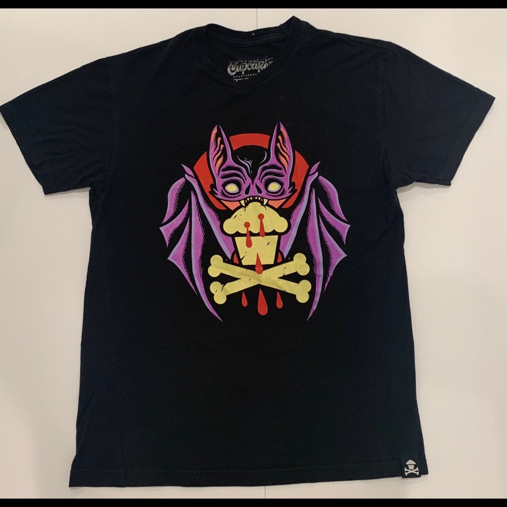 Johnny Cupcakes - Glow In The Dark Bat T: Small